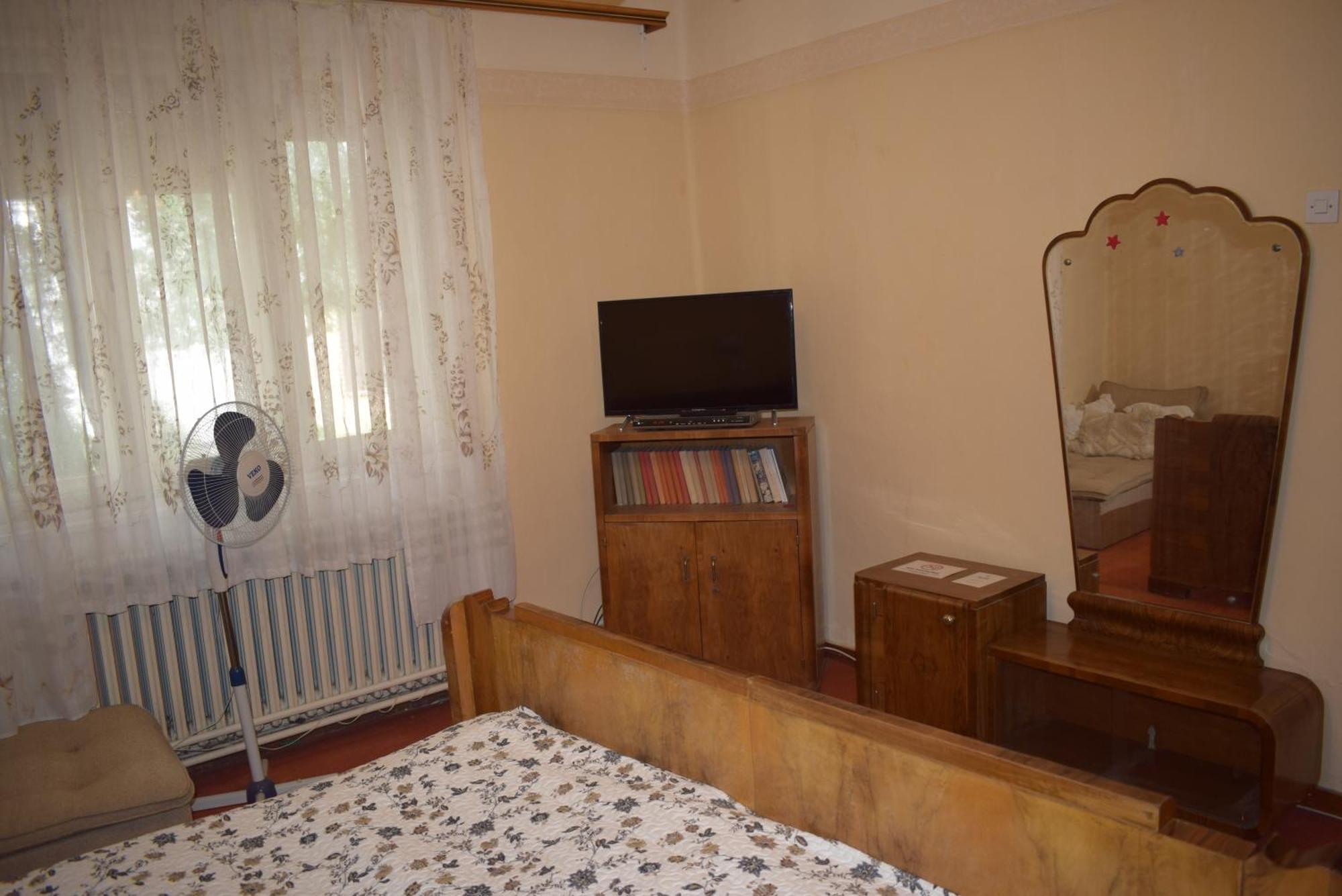 Guest House Tisza Haz Senta Eksteriør bilde